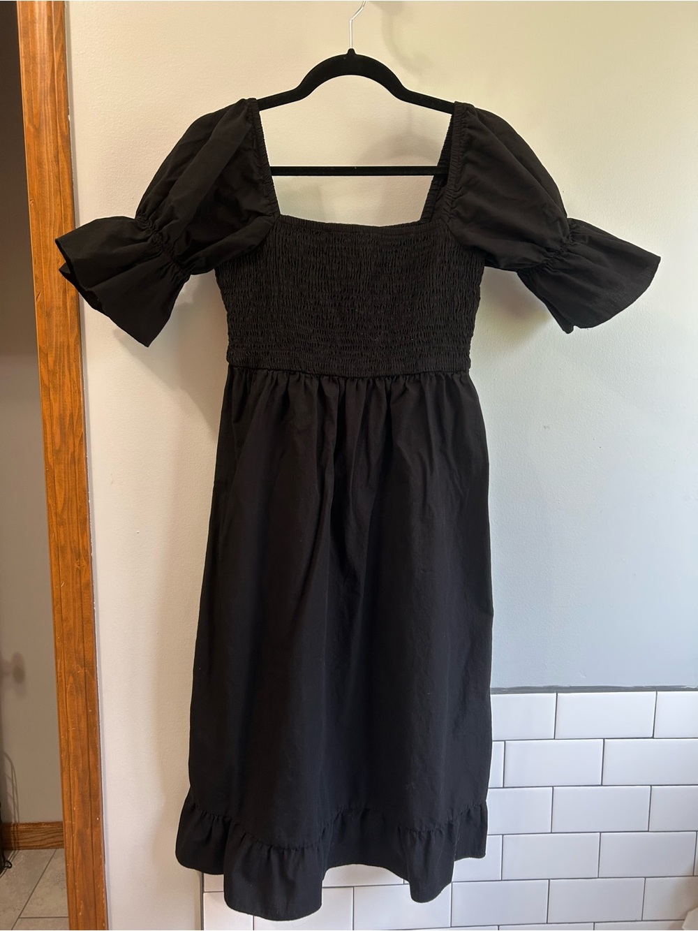 100% Cotton Black Midi Dress with Puff Sleeves